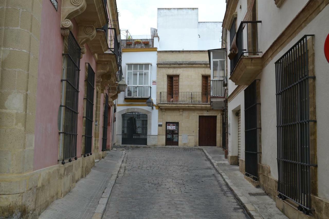 Sherryflat Caballeros - Parking Apartment *